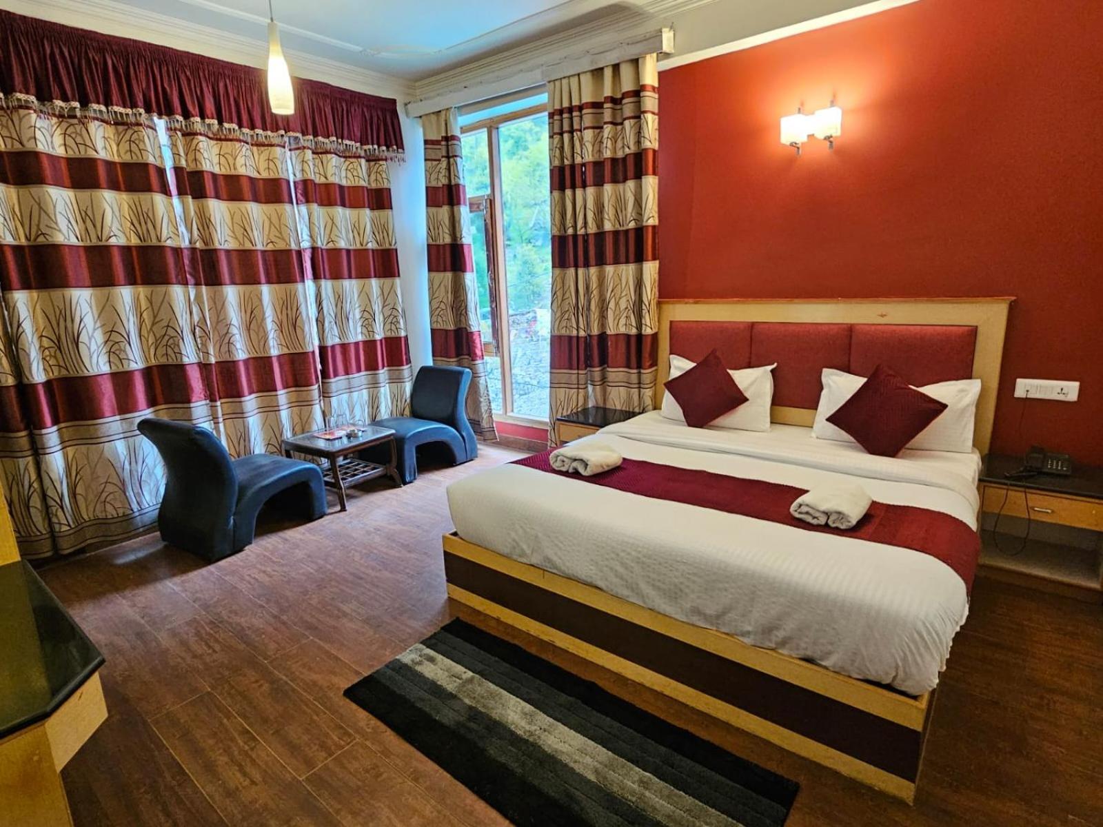 Hotel Akash Regency مايالي المظهر الخارجي الصورة
